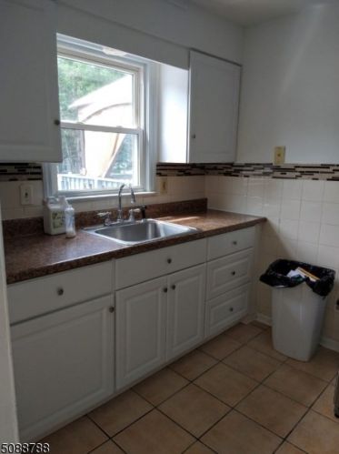 538 Buchanan St, Industrial Hillside, NJ 07205-1737