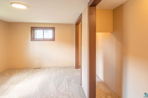 526 Lake St, Chisholm MN  55719-1334 exterior