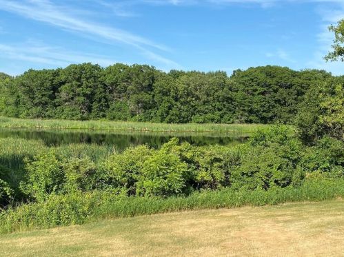 1933 104th St, New Johannesburg, WI 54017-6039
