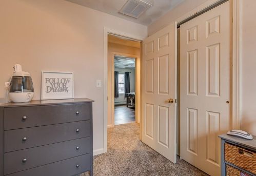 21 Jaffrey St, Providence RI  02919-6632 exterior