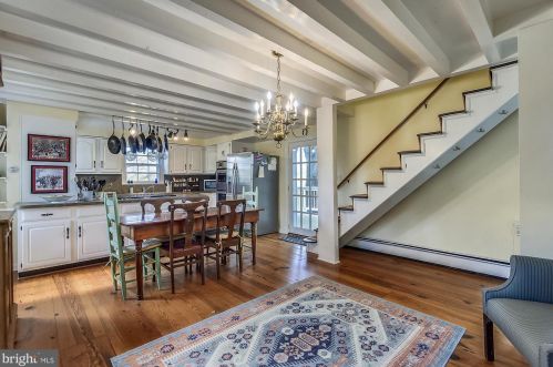 20209 St Louis Rd, Purcellville VA  20132-4905 exterior