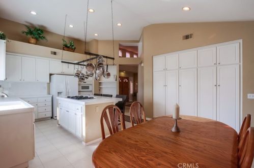 4884 Point Loma Pl, Oceanside CA  92057-3402 exterior