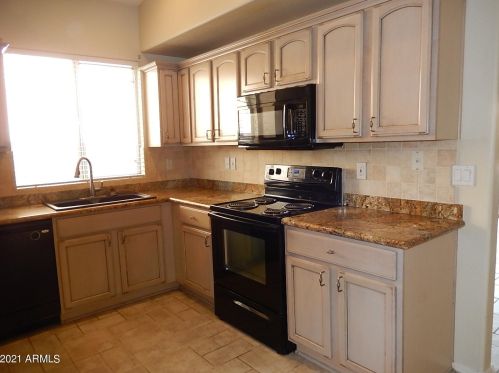 4446 Chaparosa Way, Cave Creek AZ  85331-7815 exterior