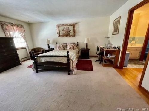 20 Kellogg St, Bethel CT  06801-1638 exterior