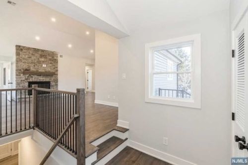 676 Ramapo Valley Rd, Oakland NJ  07436-3003 exterior