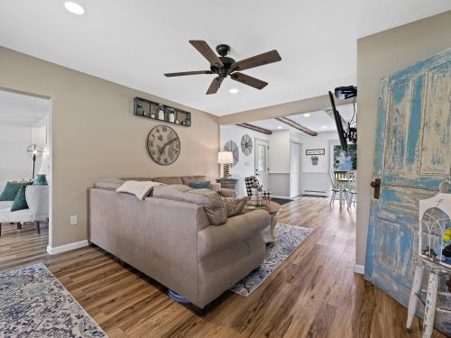 3722 Cedar Creek Rd, West Bend WI  53095-8759 exterior