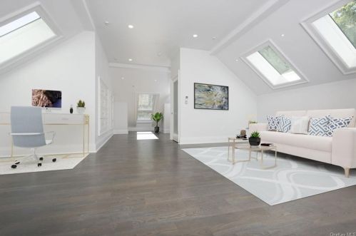 19 Rugby Rd, New Rochelle NY  10804-3924 exterior