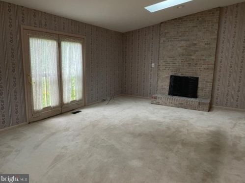 303 Forrest Ave, Shrewsbury PA  17361-1332 exterior