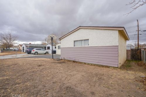 44639 Andale Ave, Lancaster, CA 93535-3131