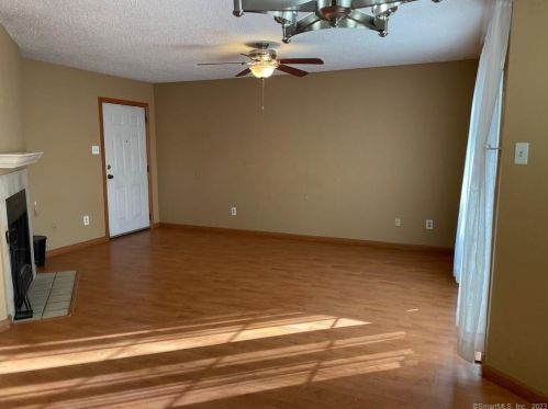 110 Leafwood Ln, Groton, CT 06340-6294
