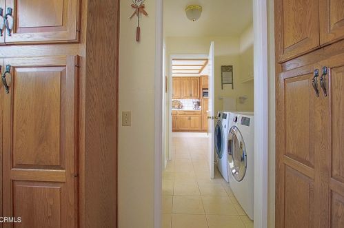 1966 Patricia St, Oxnard CA 93036-2721 exterior