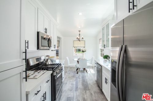 1710 Piru St, Compton CA  90222-1609 exterior