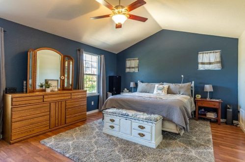 1940 Morning Glory Dr, Hollister CA  95023-7622 exterior