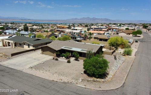 3329 Cinnamon Dr, Lake Havasu City, AZ 86406-7138