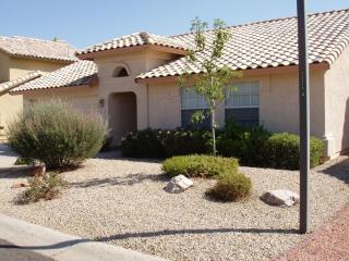 9029 Mauna Loa Ln, Peoria, AZ 85381-3545