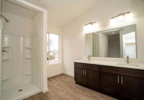 1324 Red Teal Dr, Newman CA  95360-1715 exterior