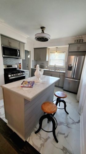 3835 36th St, Milwaukee WI  53221-1009 exterior