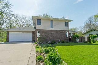 3004 Ashwood Dr, Des Moines, IA 50322-4114