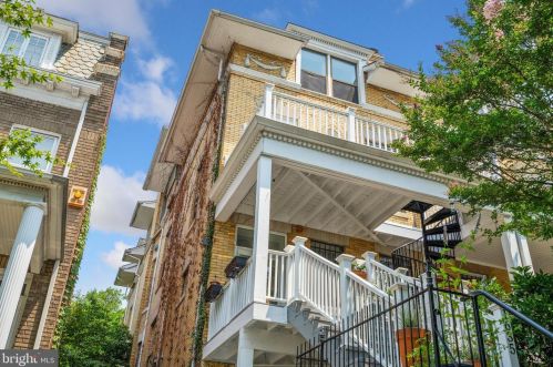 1635 Irving St, Washington, DC 20018-3825