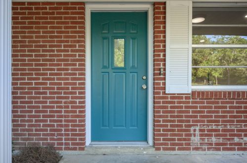 131 Cypress Ln, Defuniak Springs FL  32435-3049 exterior