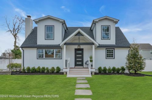 3021 Roosevelt St, Belmar, NJ 07719-4324