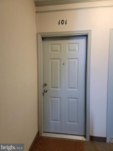 1106 Huntmaster Ter, Leesburg, VA 20176-4552