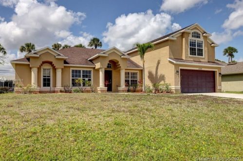 1355 Porter Rd, Fort Pierce, FL 34953-4247