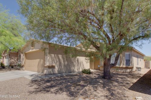 1860 Horn Mesa Pl, Tucson, AZ 85713-5672