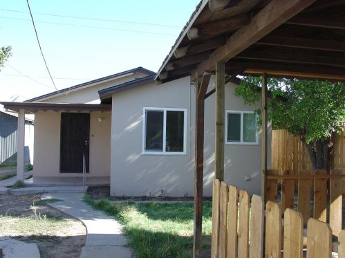 712 J St, Los Banos, CA 93635-4318