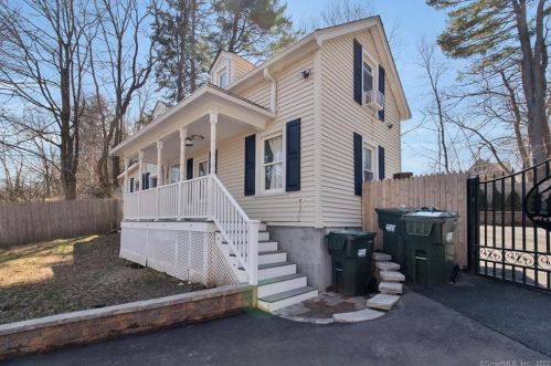14 Eagle St, Terryville, CT 06786-6118