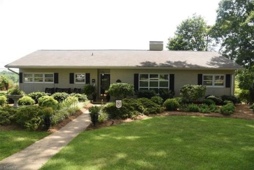 604 Highland Dr, Eden, NC 27288-4935