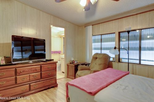 704 Silverthorn Ct, Sebastian FL  32976-7349 exterior