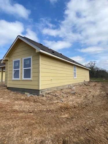 1444 25th St, Hempstead, TX 77445-4294