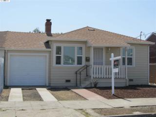 978 69th Ave, Oakland, CA 94621-3304