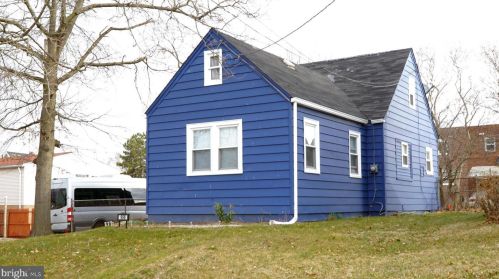 956 34th St, Camden, NJ 08105-4314