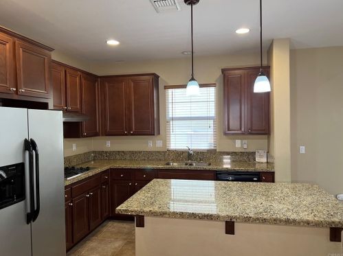 1608 Cheyenne Dr, Chula Vista CA  91915-1962 exterior