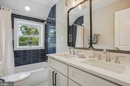 3121 Celadon Ln, Falls Church VA  22044-2610 exterior