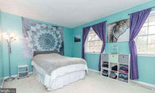 29 Krauser Rd, Downingtown PA 19335-1534 exterior