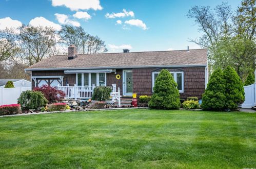 350 Half Mile Rd, Central Islip, NY 11722-2525