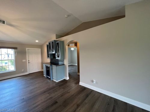 1006 Cavanagh Ave, Lehigh Acres, FL 33971-7514