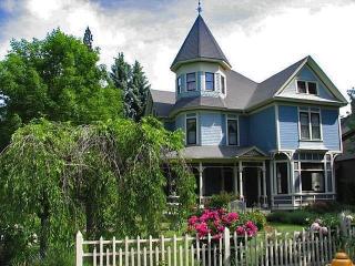 2128 2nd Ave, Spokane WA  99201-5416 exterior