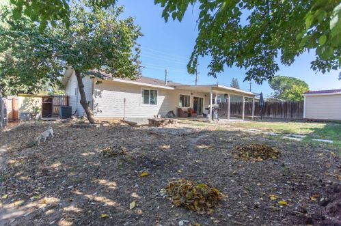 7808 Highland Ave, Citrus Heights CA  95610-4512 exterior