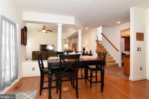 213 Alpine Dr, Leesburg VA 20175-6132 exterior