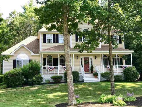 96 Godfrey Ln, Fremont, NH 03044-3056