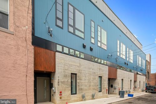 1740 Hope St, Philadelphia PA  19122-0032 exterior