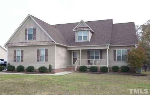 105 Long Grass Dr, Smithfield, NC 27577-7390