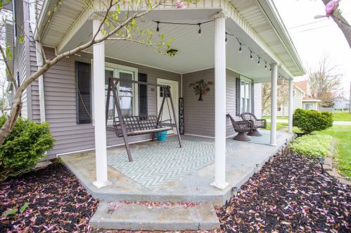80 Middle St, London, OH 43140-9517