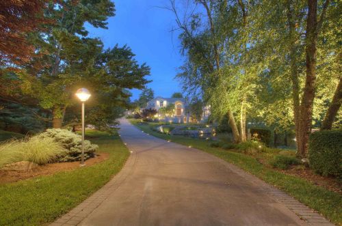 875 Squire Oaks Dr, Covington KY  41017-1342 exterior