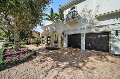 11513 Green Bayberry Dr, West Palm Beach, FL 33418-1514