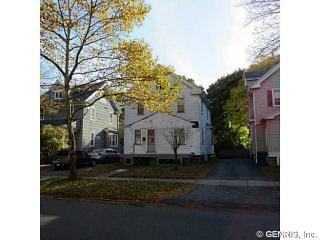 48 Field St, Rochester, NY 14620-1528